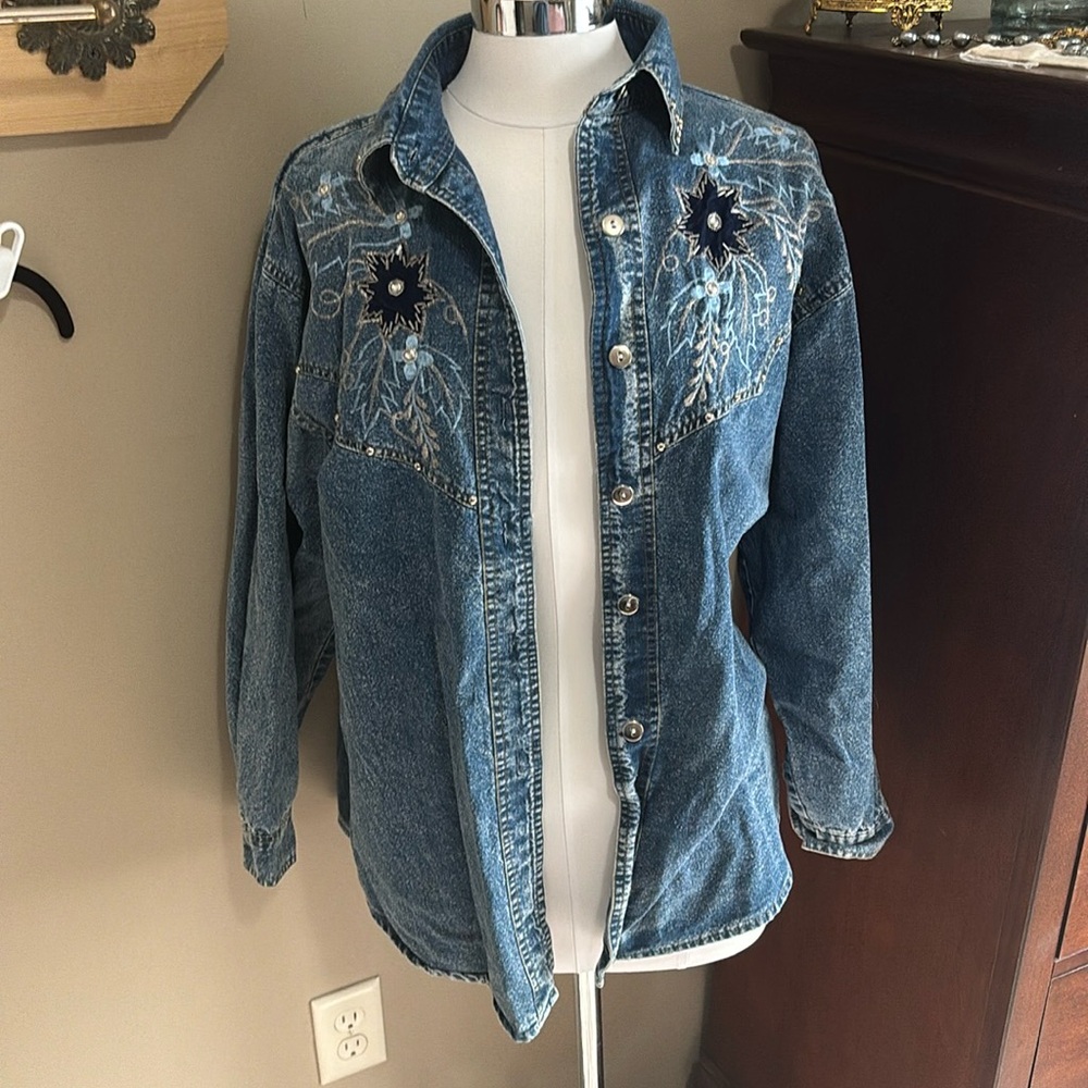 Jane Ashley Embroidered Jean Jacket size M